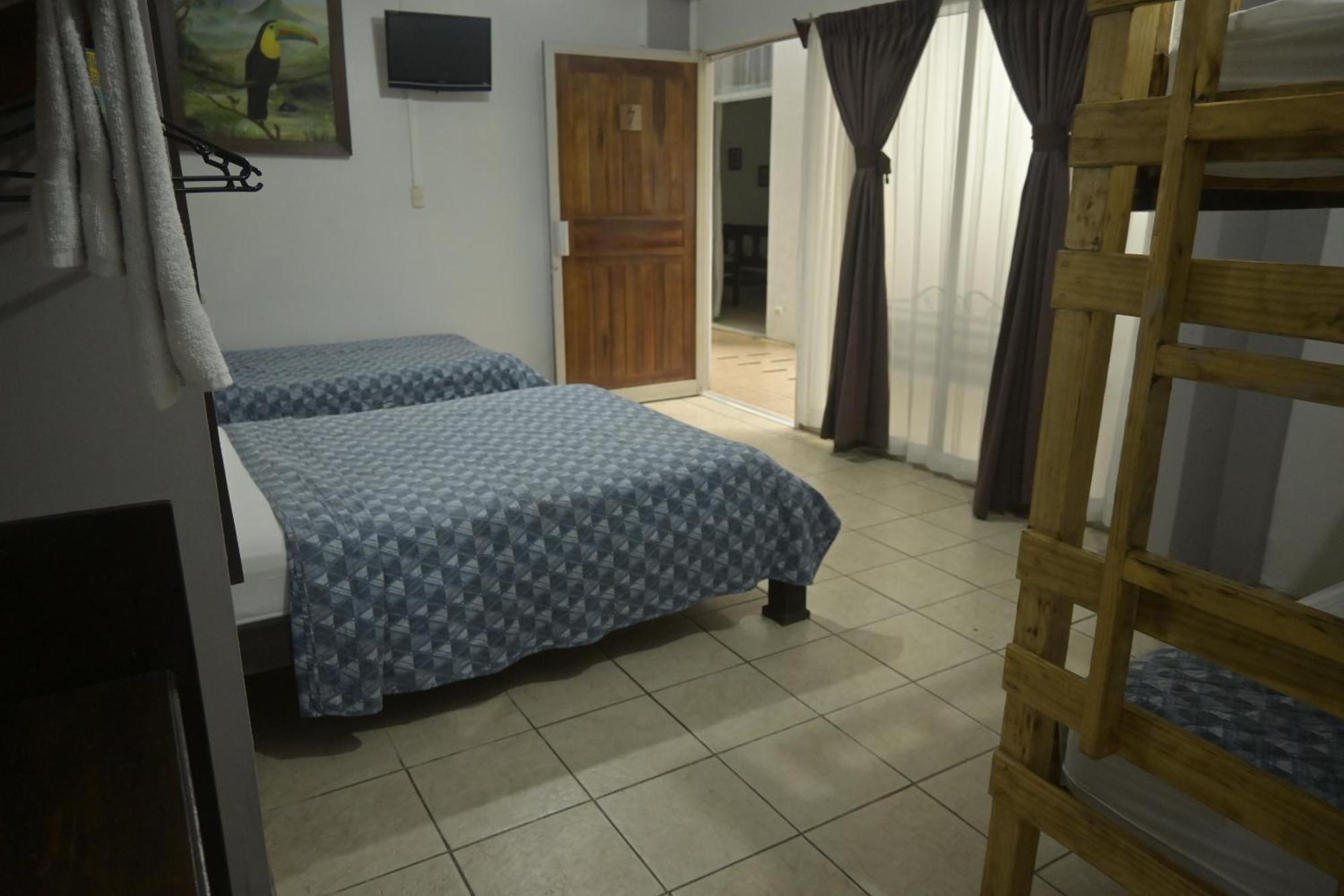 Hotel Las Colinas La Fortuna Екстер'єр фото
